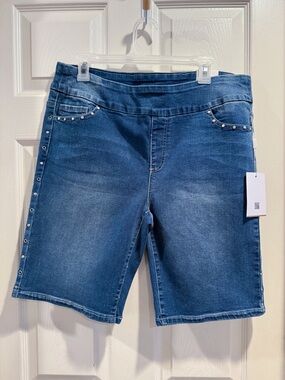 NWT GG Jeans Pull-On Denim Bermuda Shorts Blue Studded Plus